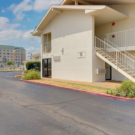 Motel 6 - Oklahoma City Airport Luaran gambar
