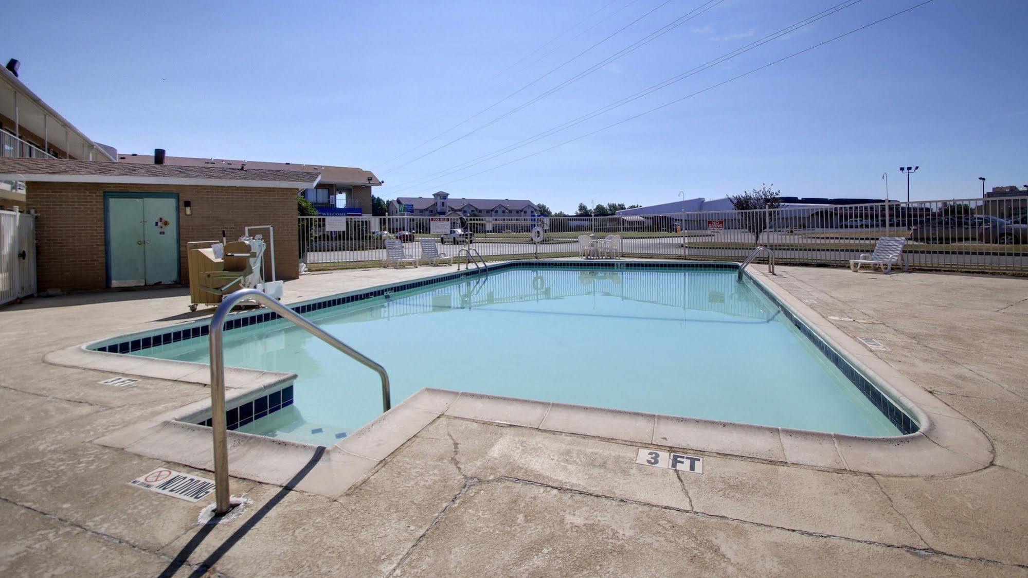 Motel 6 - Oklahoma City Airport Luaran gambar